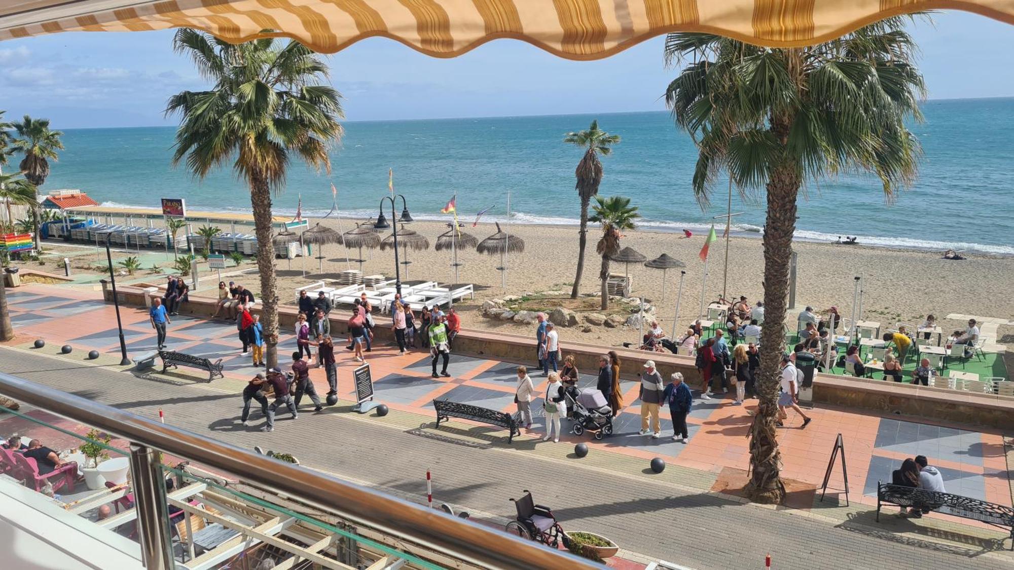 Roca Chica. Studio - First Line Beach トレモリノス エクステリア 写真